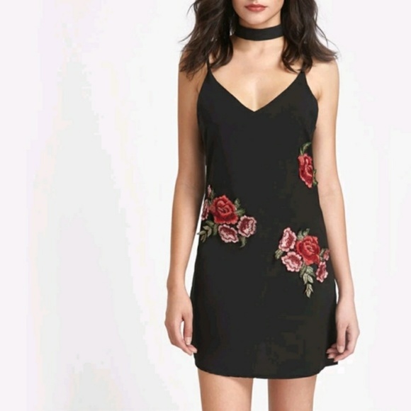New Rose Embroidered Dress with Scarf Choker - Picture 2 of 4